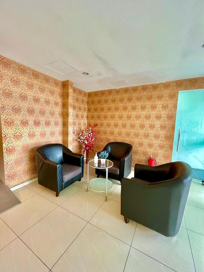 Hotel Zamburger Tengkera Melaka Экстерьер фото
