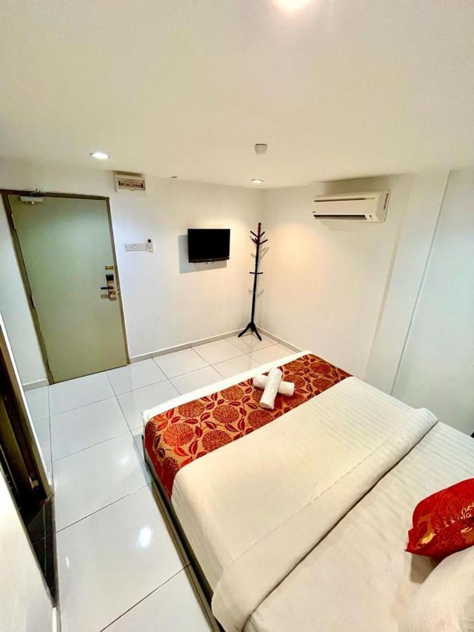 Hotel Zamburger Tengkera Melaka Экстерьер фото