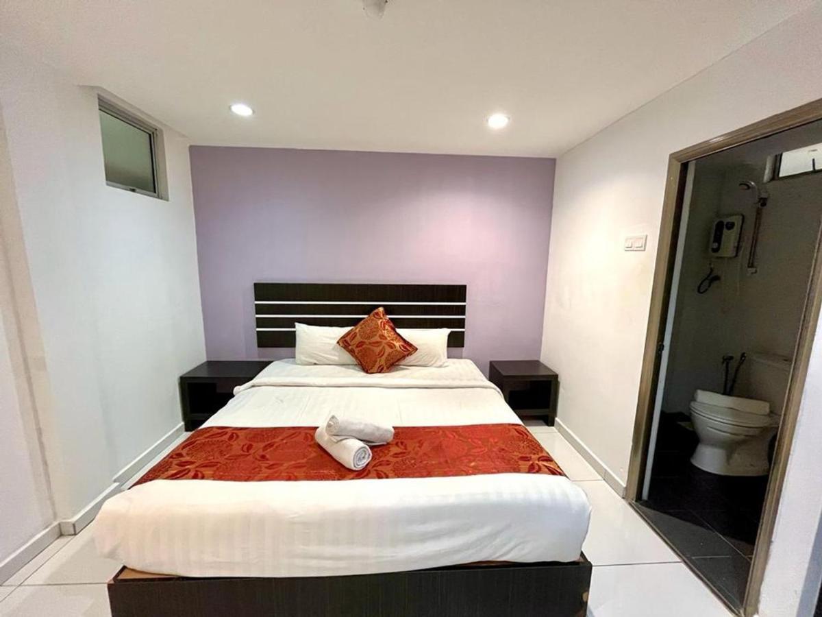 Hotel Zamburger Tengkera Melaka Экстерьер фото