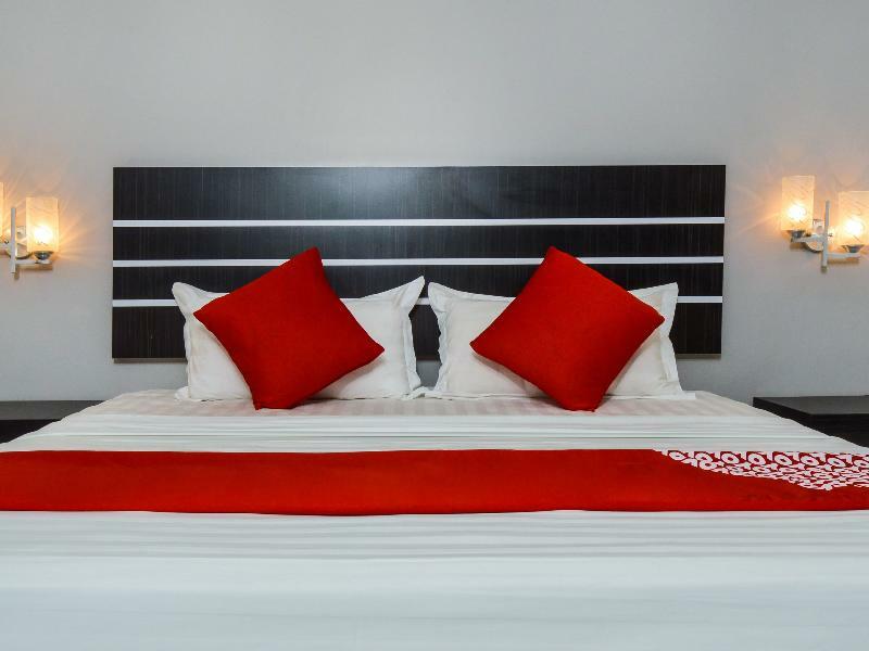 Hotel Zamburger Tengkera Melaka Экстерьер фото